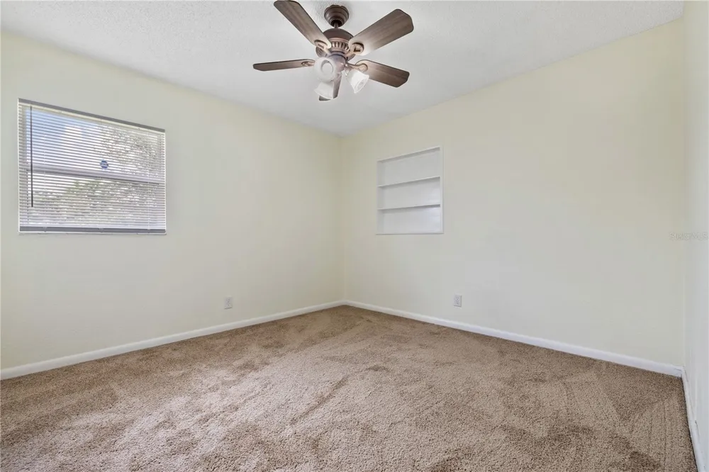 5225 PEACH AVENUE Seffner, FL 33584