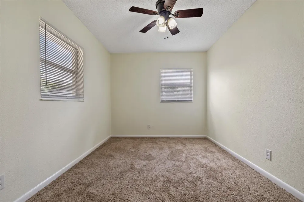 5225 PEACH AVENUE Seffner, FL 33584