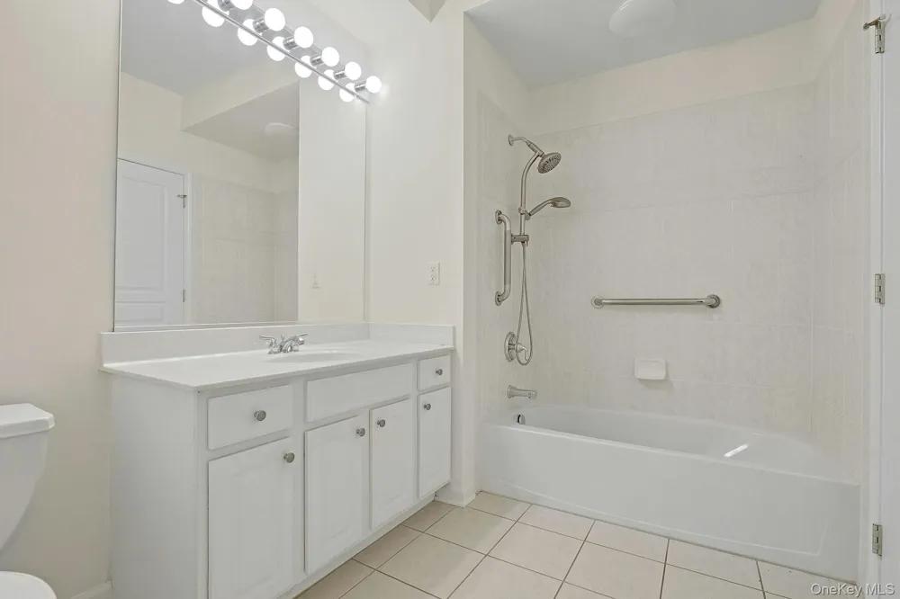 32 De Baun Avenue #207 Suffern, NY 10901