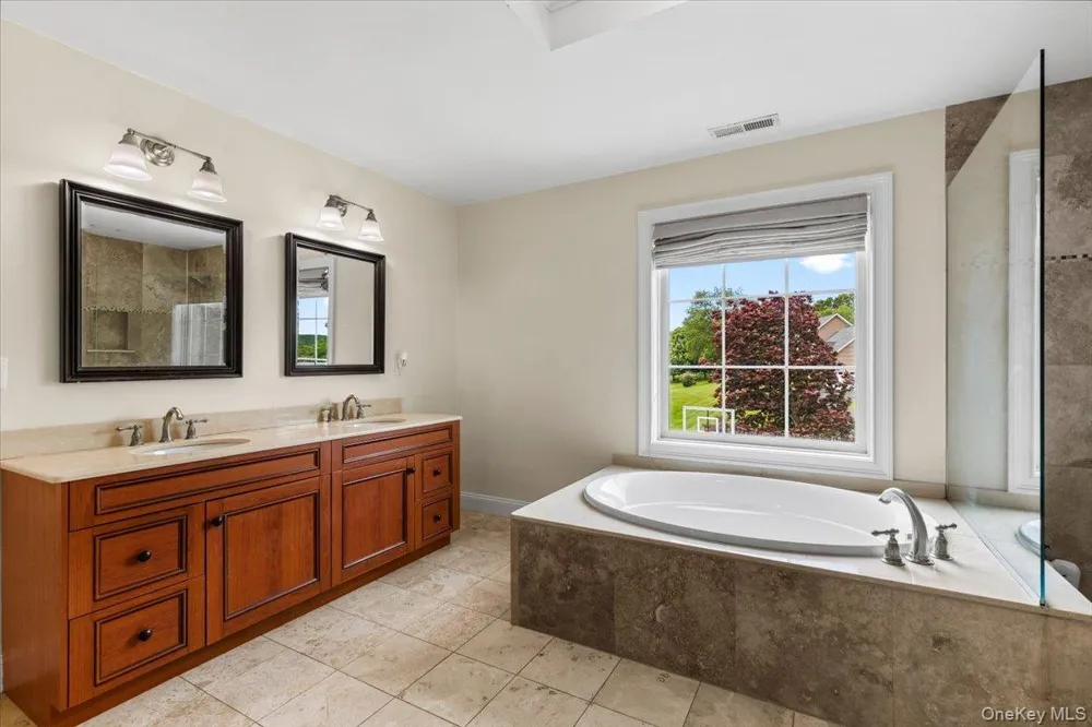 8 Shailin Lane Brewster, NY 10509
