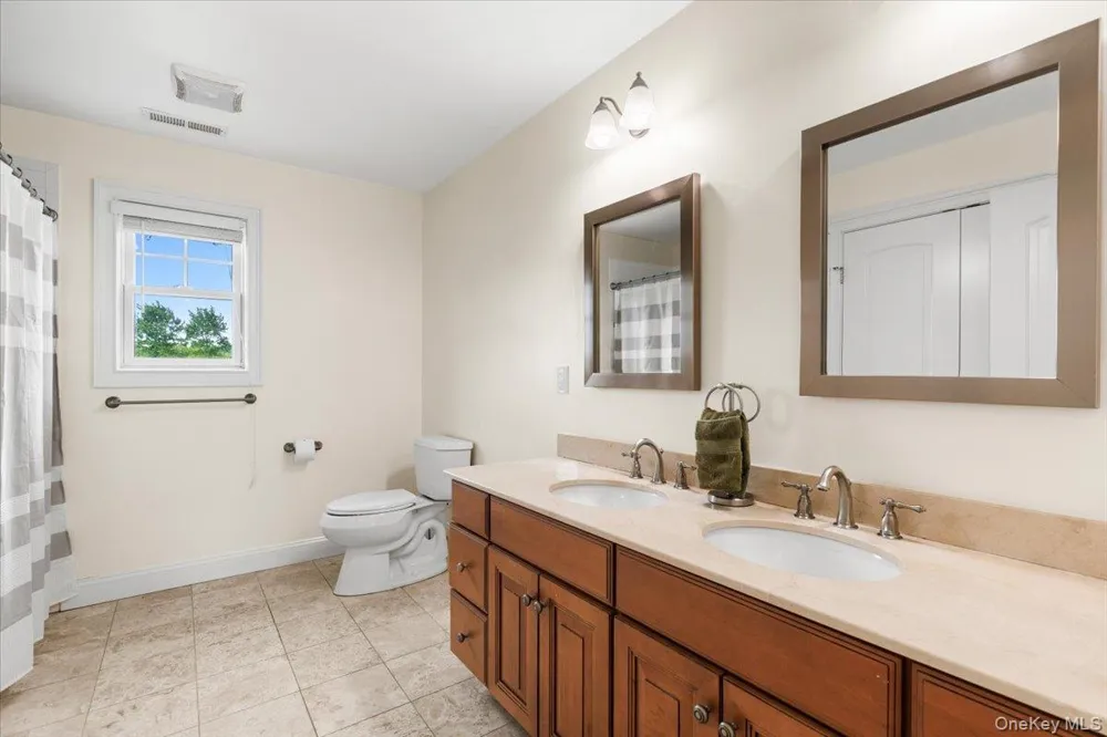 8 Shailin Lane Brewster, NY 10509