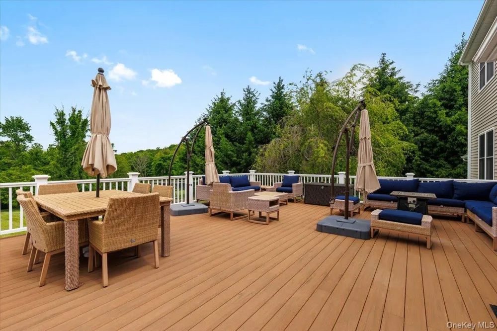 8 Shailin Lane Brewster, NY 10509