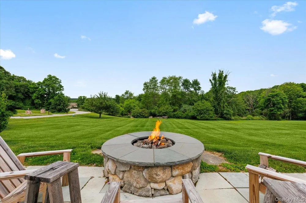 8 Shailin Lane Brewster, NY 10509