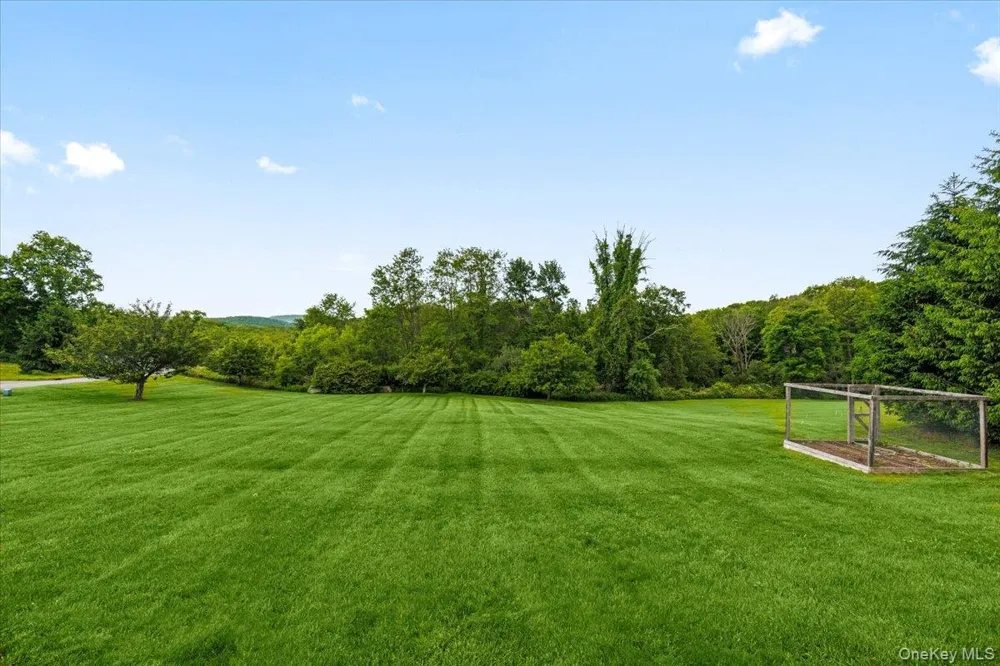 8 Shailin Lane Brewster, NY 10509