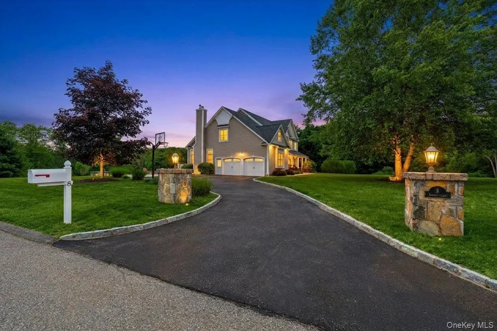 8 Shailin Lane Brewster, NY 10509