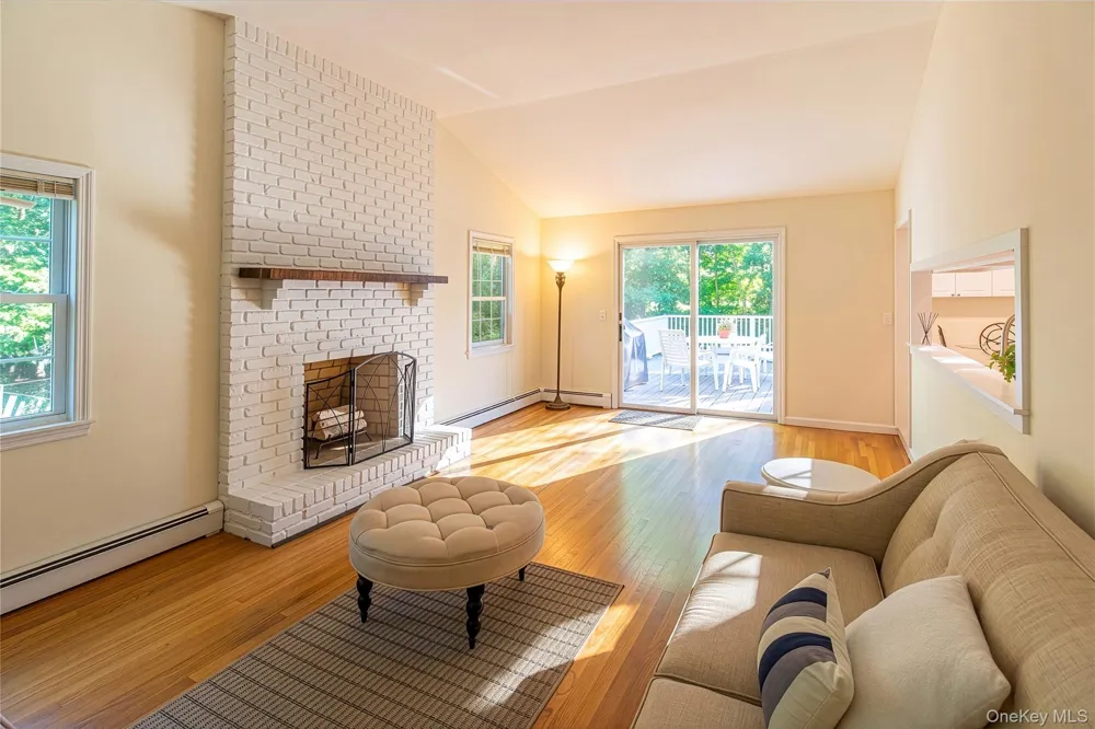 1540 Laurelwood Drive Laurel, NY 11948