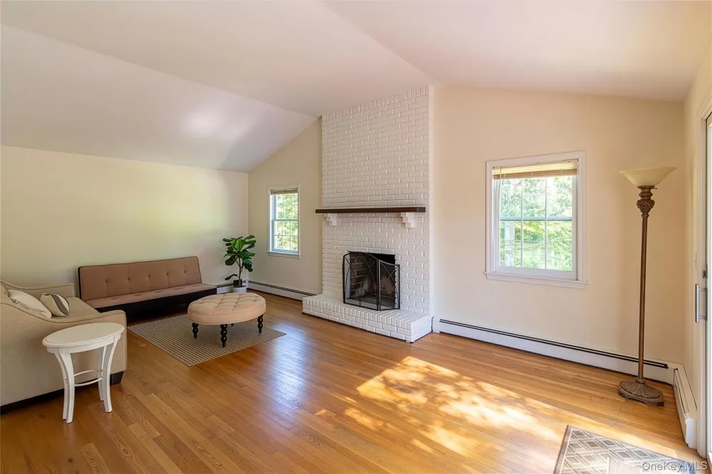 1540 Laurelwood Drive Laurel, NY 11948