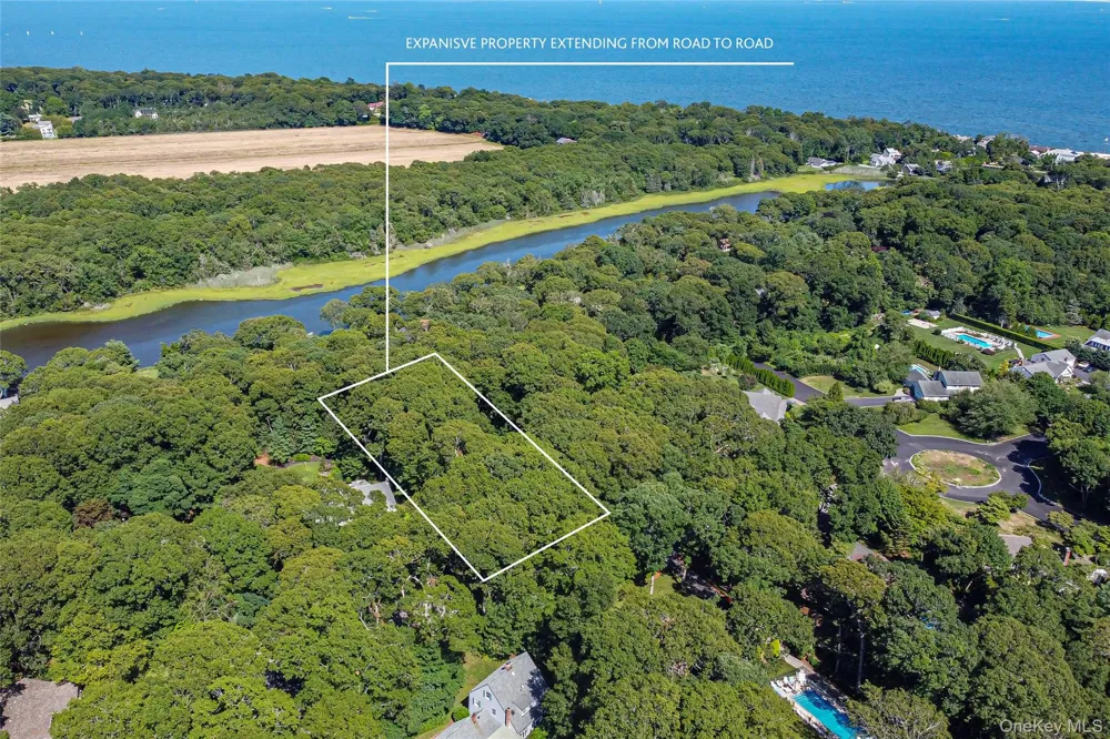 1540 Laurelwood Drive Laurel, NY 11948
