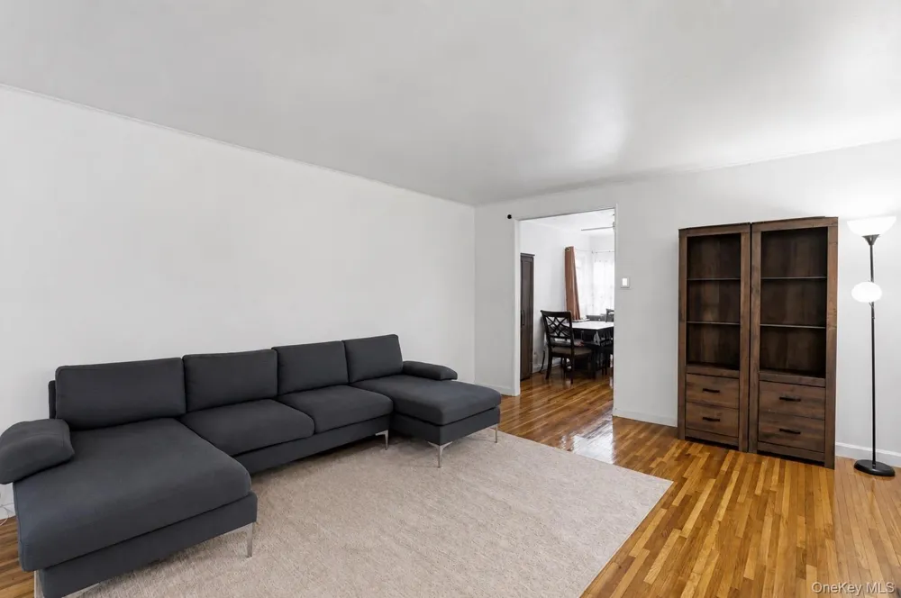 136-10 222nd Street Laurelton, NY 11413
