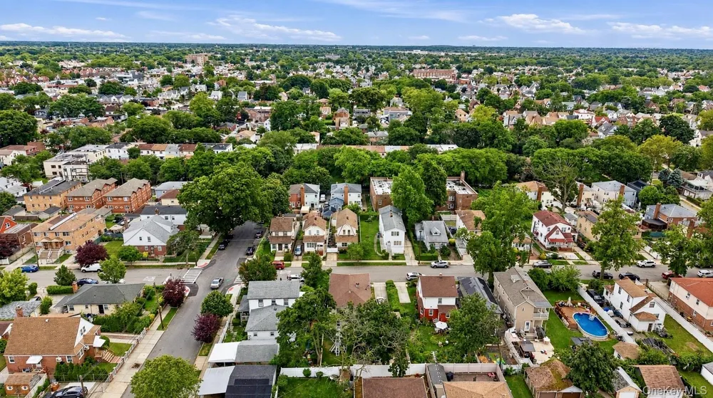 136-10 222nd Street Laurelton, NY 11413