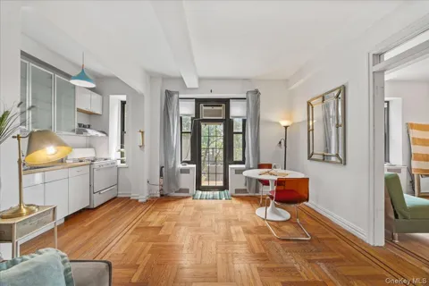 50 Park Terrace E #1LM