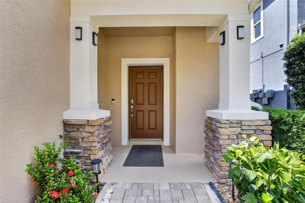 16220 BAYBERRY VIEW DRIVE Lithia, FL 33547