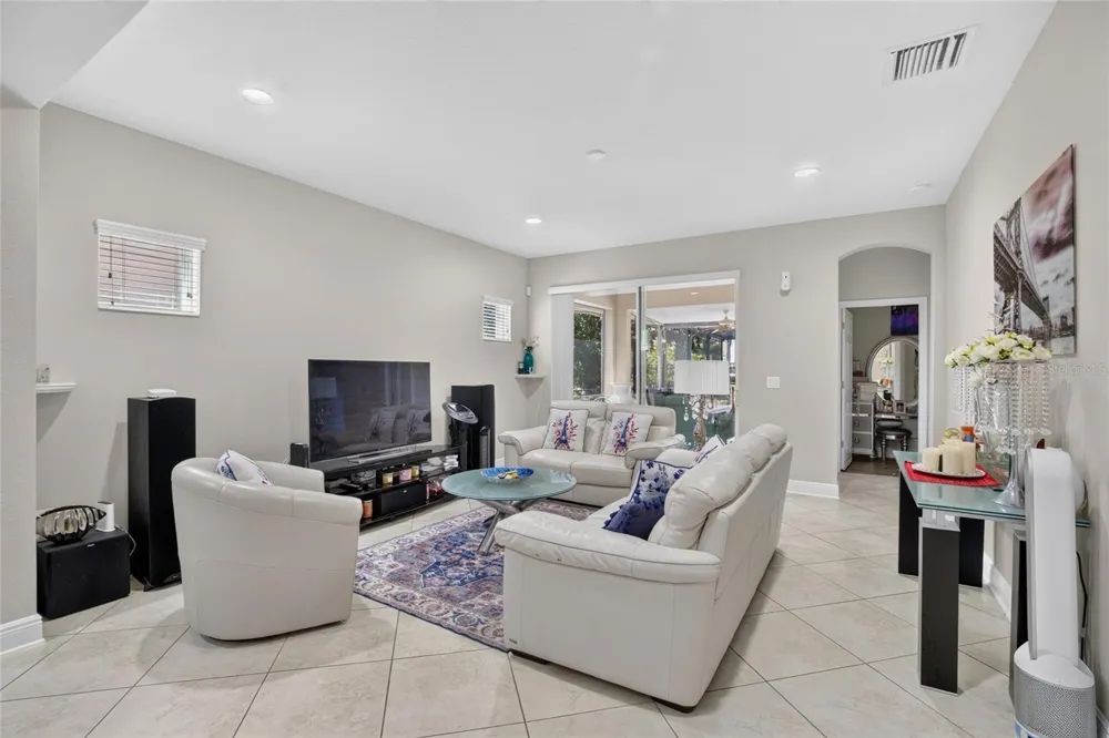 16220 BAYBERRY VIEW DRIVE Lithia, FL 33547