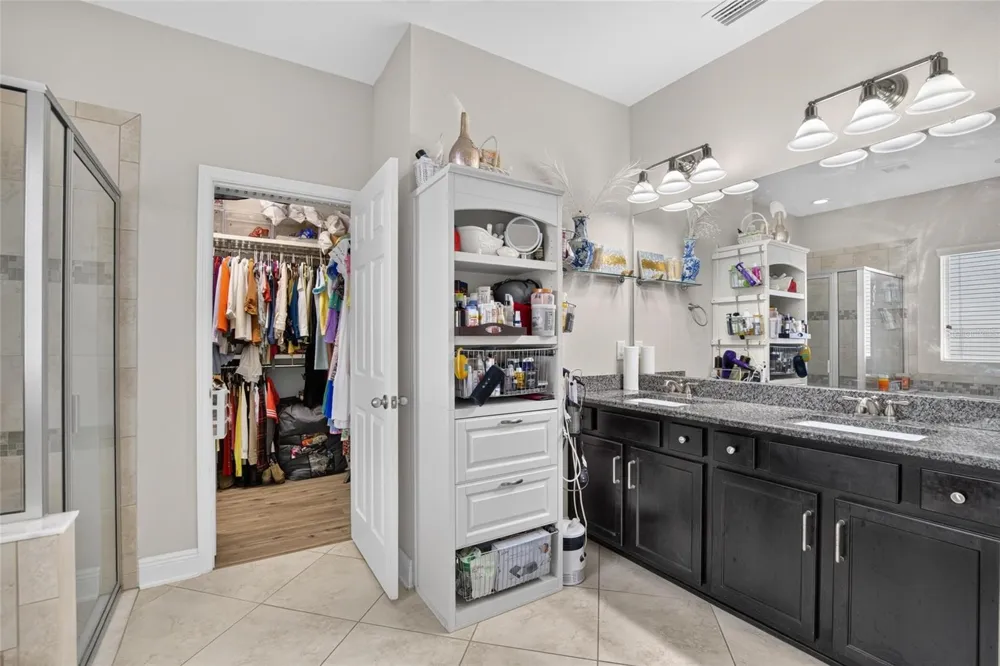 16220 BAYBERRY VIEW DRIVE Lithia, FL 33547