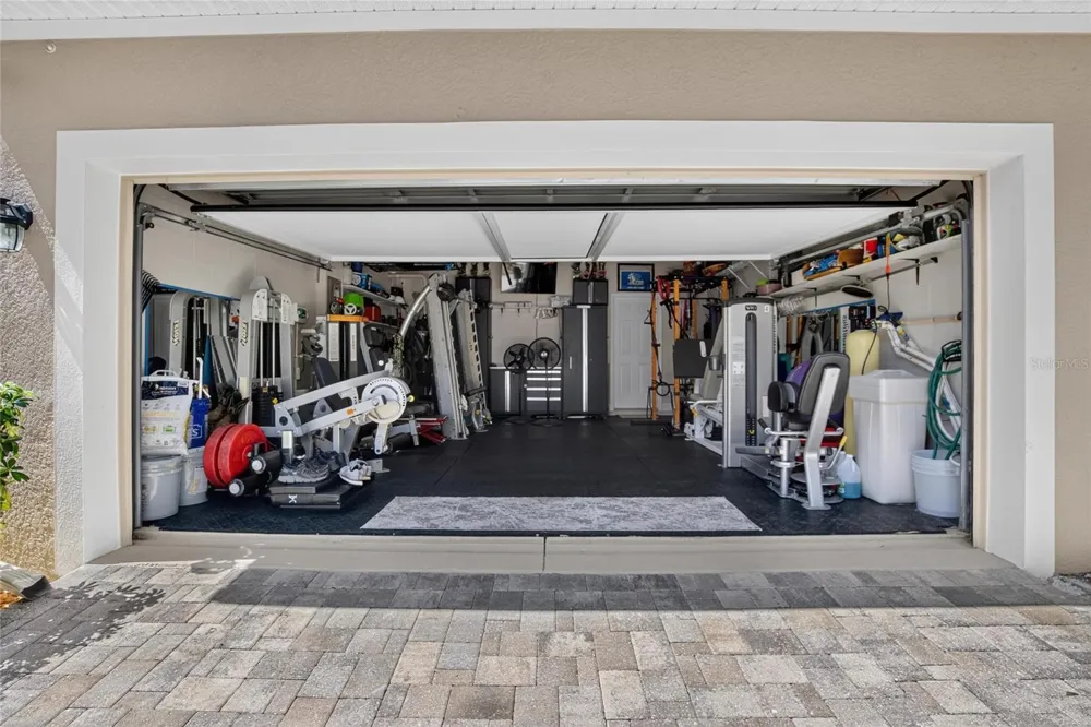 16220 BAYBERRY VIEW DRIVE Lithia, FL 33547