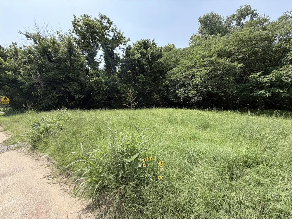 1326 W Crawford Street Denison, TX 75020