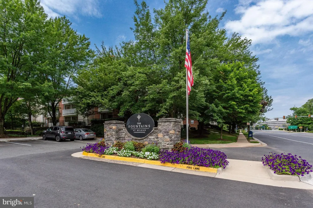 1504 LINCOLN WAY #133 Mclean, VA 22102