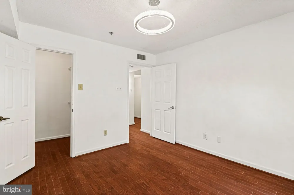 1504 LINCOLN WAY #133 Mclean, VA 22102
