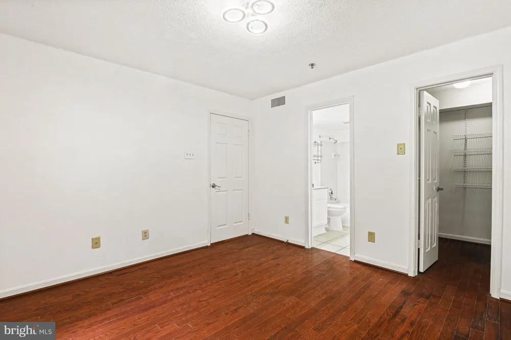 1504 LINCOLN WAY #133 Mclean, VA 22102