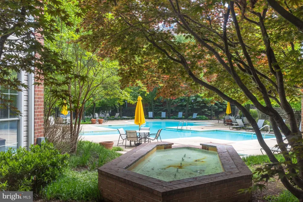 1504 LINCOLN WAY #133 Mclean, VA 22102
