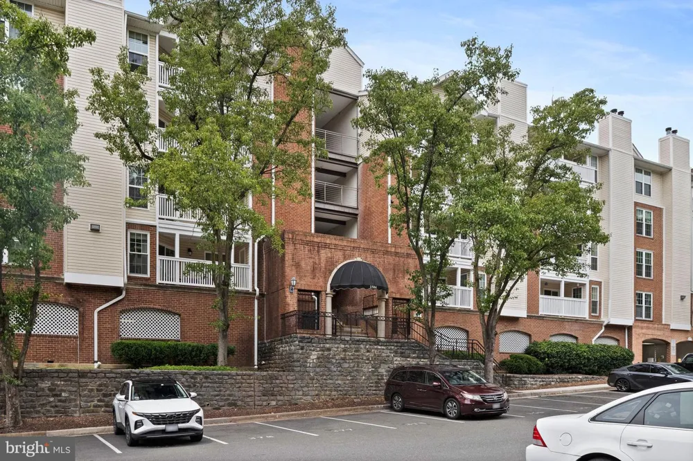 1504 LINCOLN WAY #133 Mclean, VA 22102