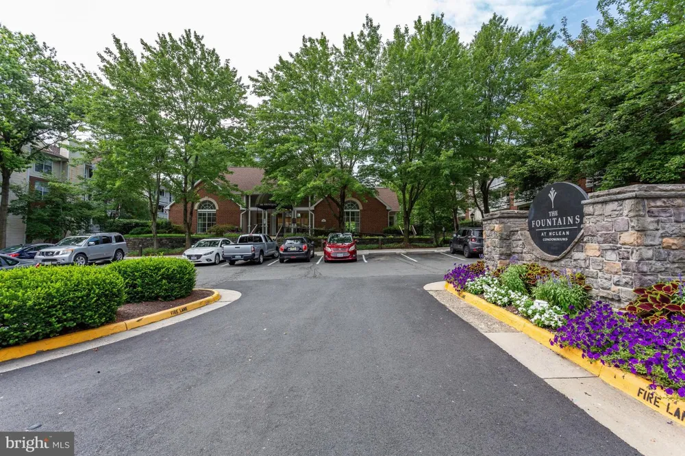 1504 LINCOLN WAY #133 Mclean, VA 22102