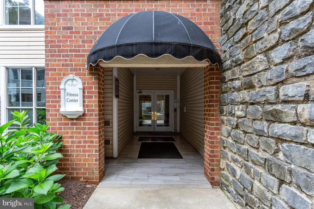 1504 LINCOLN WAY #133 Mclean, VA 22102
