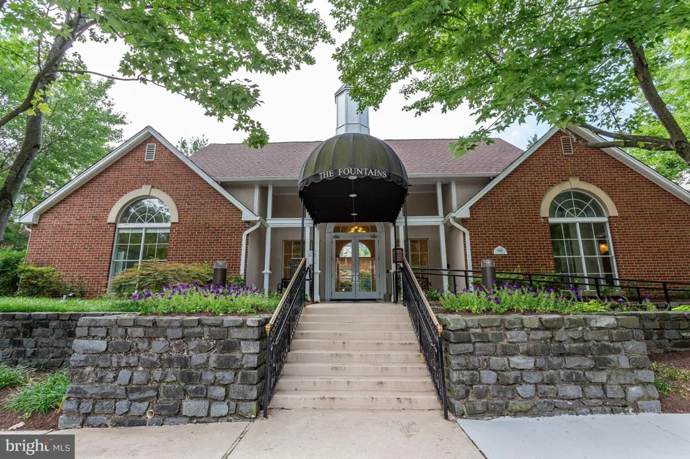 1504 LINCOLN WAY #133 Mclean, VA 22102