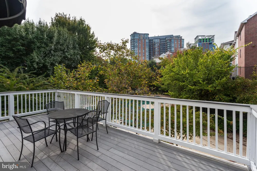 1504 LINCOLN WAY #133 Mclean, VA 22102