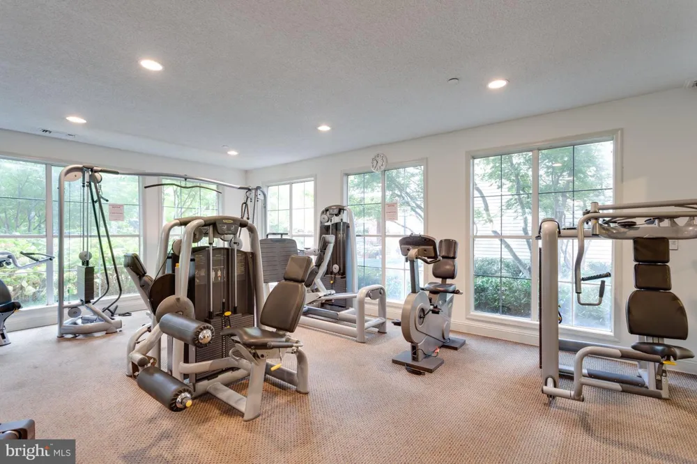 1504 LINCOLN WAY #133 Mclean, VA 22102