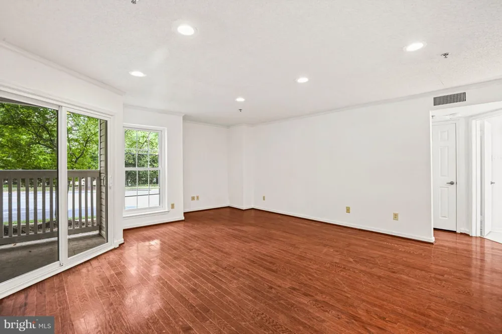 1504 LINCOLN WAY #133 Mclean, VA 22102