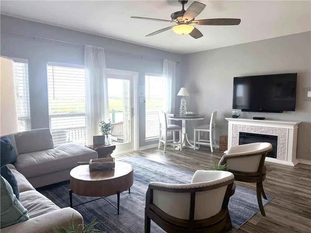 14858 Granada #D Corpus Christi, TX 78418