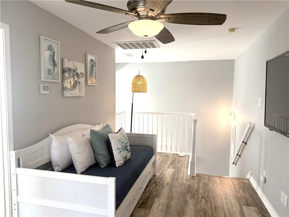 14858 Granada #D Corpus Christi, TX 78418
