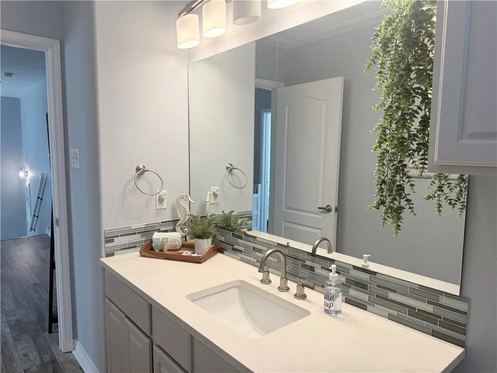 14858 Granada #D Corpus Christi, TX 78418