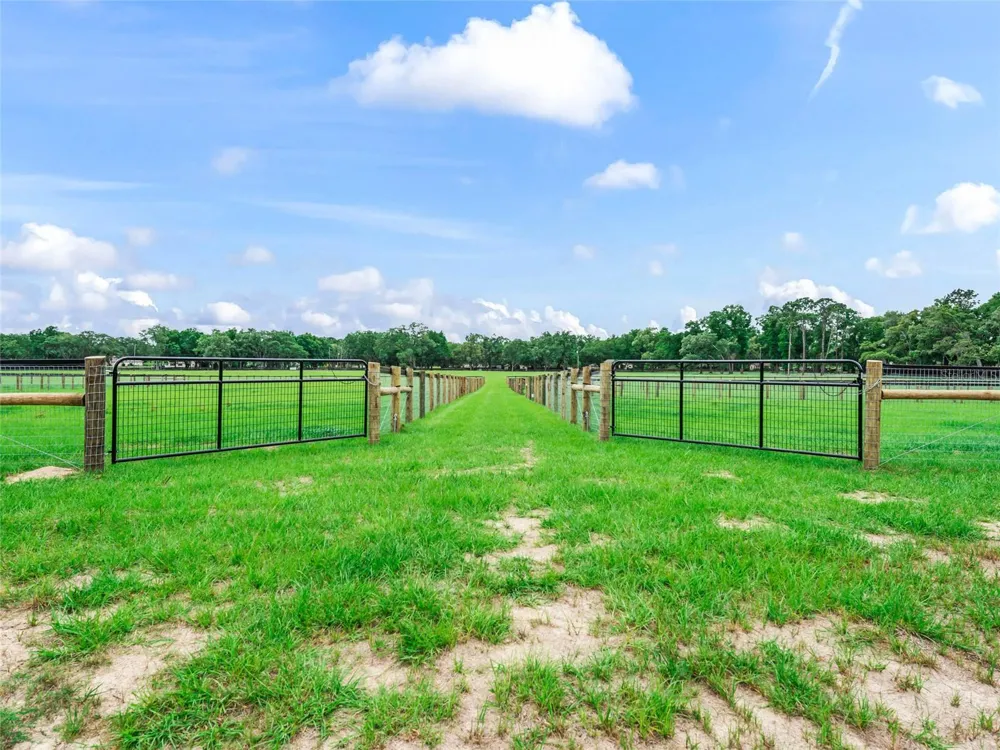 2380 NW 72ND COURT ocala, FL 34482