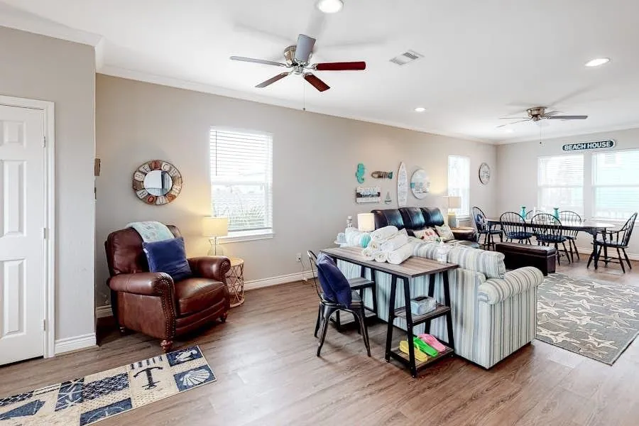 11221 Schwartz Drive Galveston, TX 77554