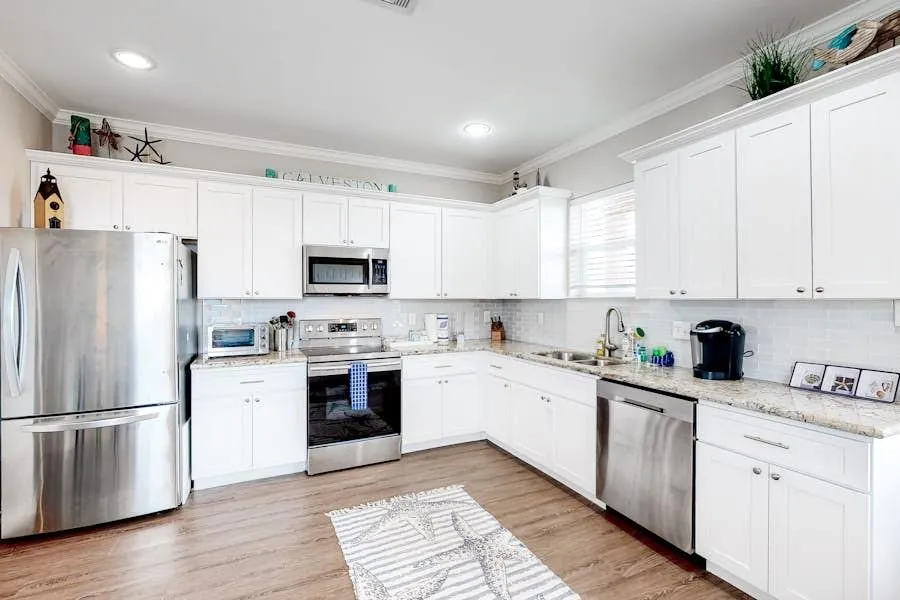 11221 Schwartz Drive Galveston, TX 77554