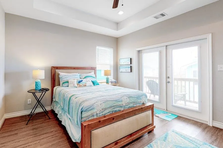 11221 Schwartz Drive Galveston, TX 77554