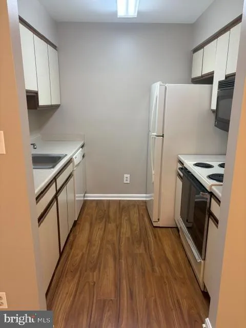4952 COLUMBIA ROAD #1 Columbia, MD 21044