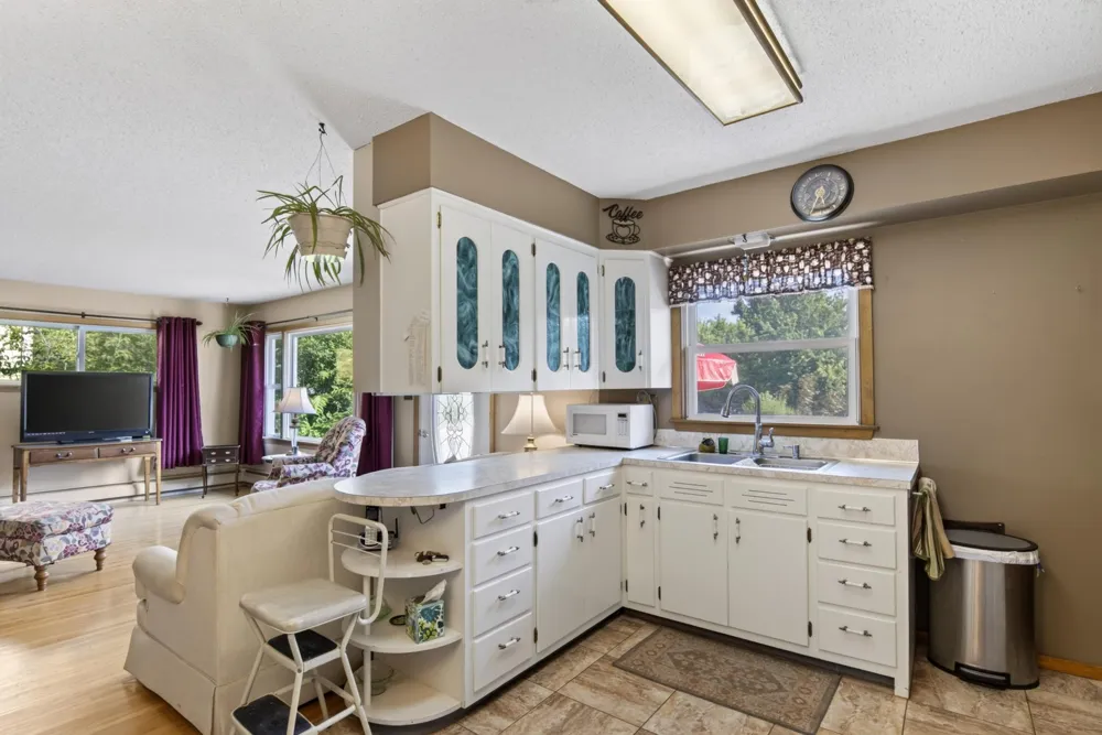 436 8th Street NW Valley City, ND 58072