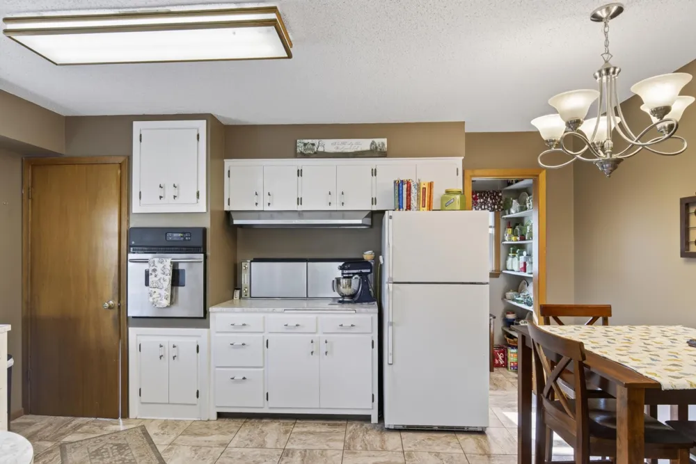 436 8th Street NW Valley City, ND 58072