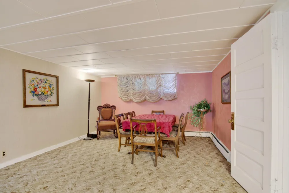 436 8th Street NW Valley City, ND 58072