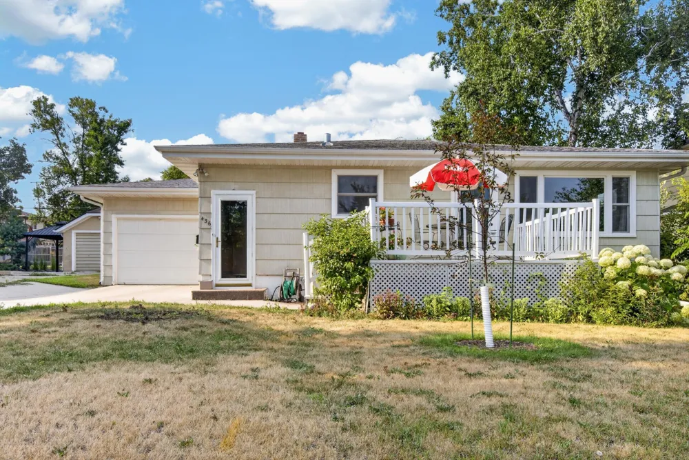 436 8th Street NW Valley City, ND 58072