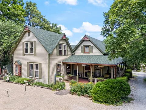 5 Summit Street