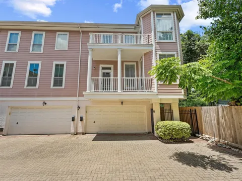 208 Hawthorne Street #A