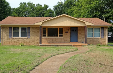 304 Hay Long Ave