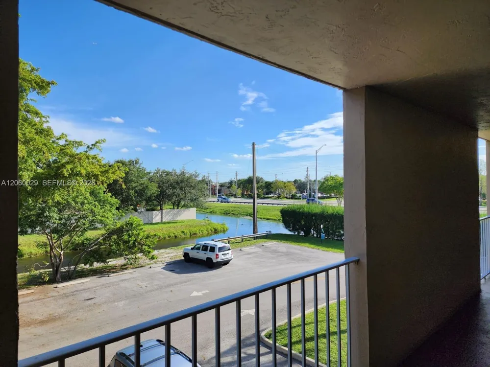 7981 S French Dr #2-202 Pembroke Pines, FL 33024