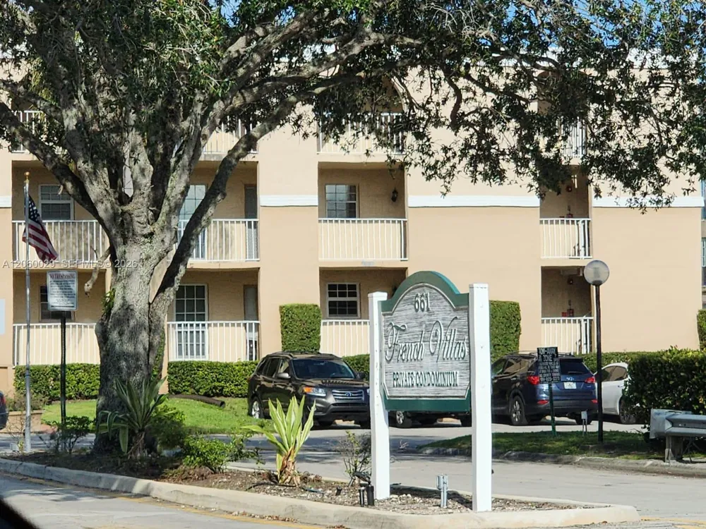 7981 S French Dr #2-202 Pembroke Pines, FL 33024