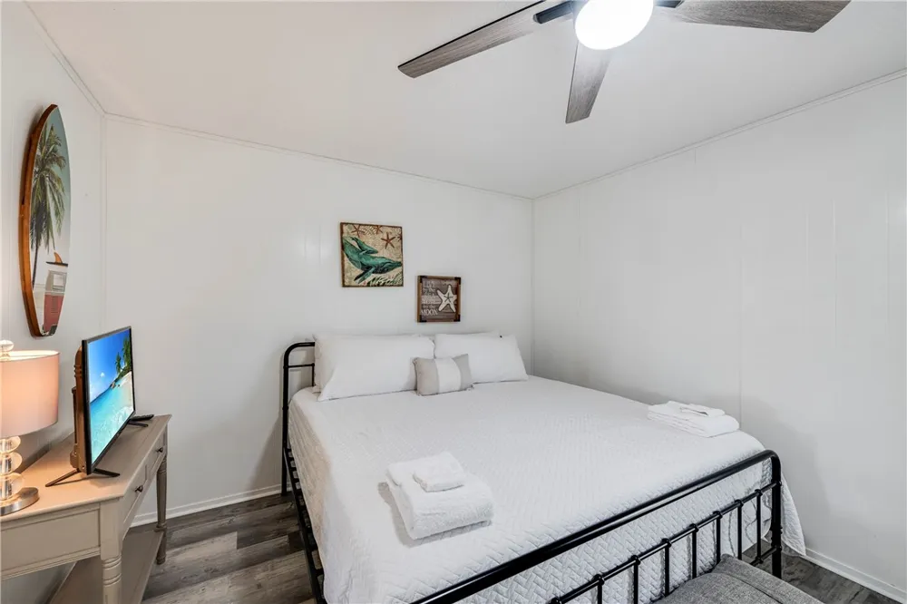 2025 S 11th Street #24 Port Aransas, TX 78373
