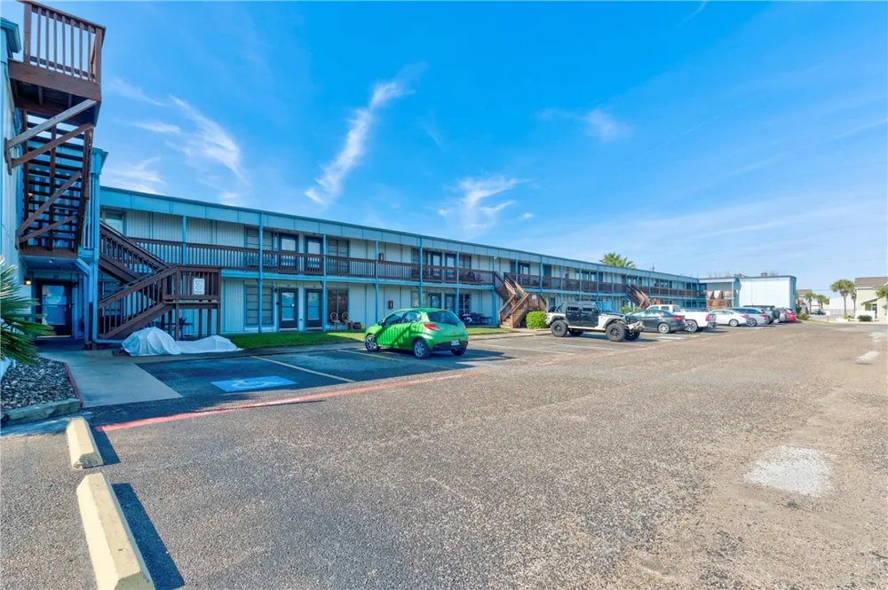 2025 S 11th Street #24 Port Aransas, TX 78373